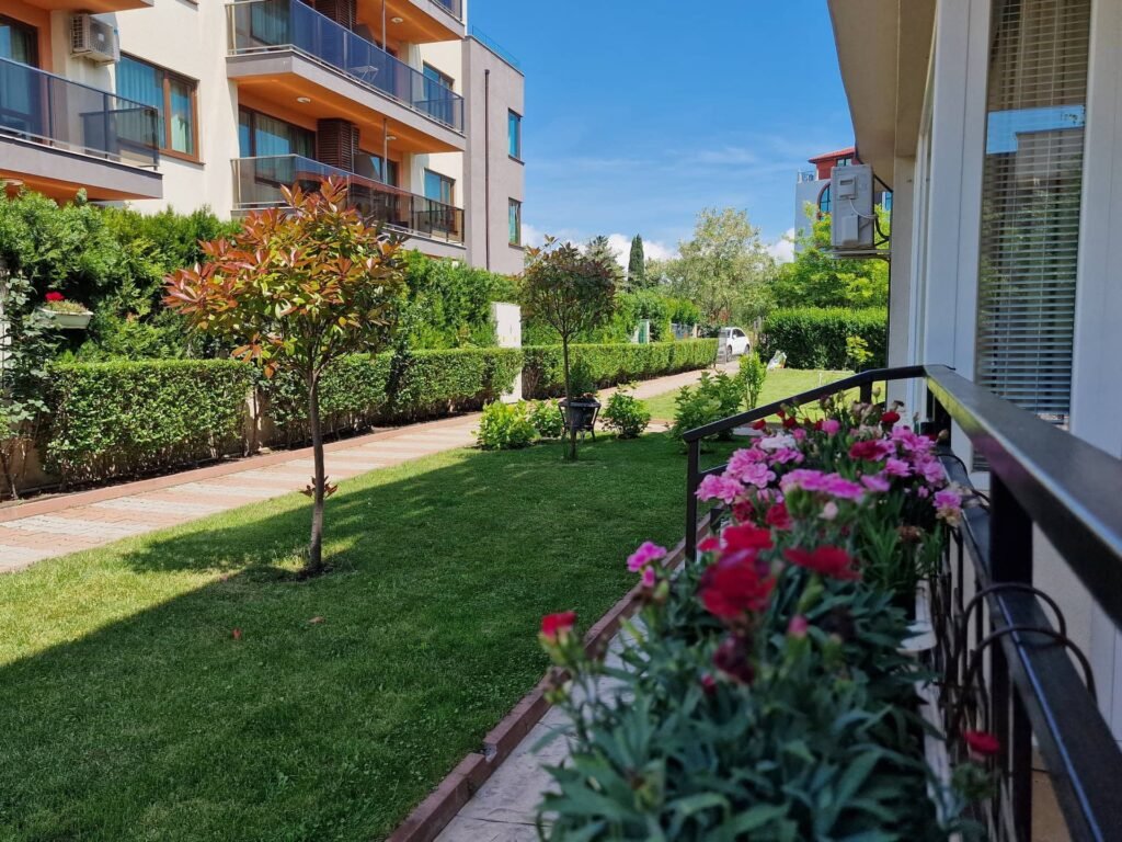 Main entrance of Ferano Beach Apartments in Nessebar